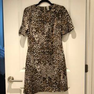 Animal pattern dress with flutter sleeves